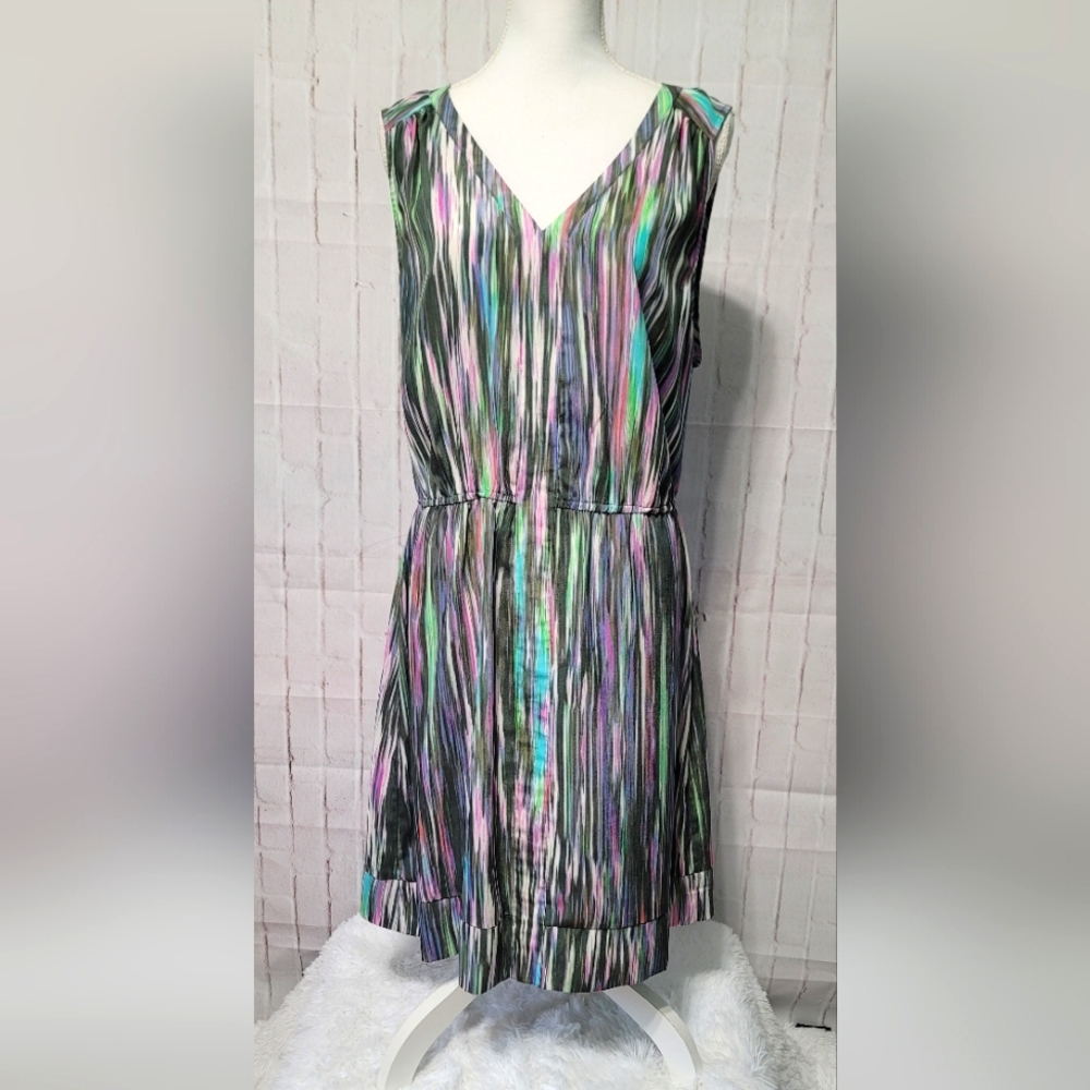 Sleeveless V-Neck Multicolor Stripe Dress